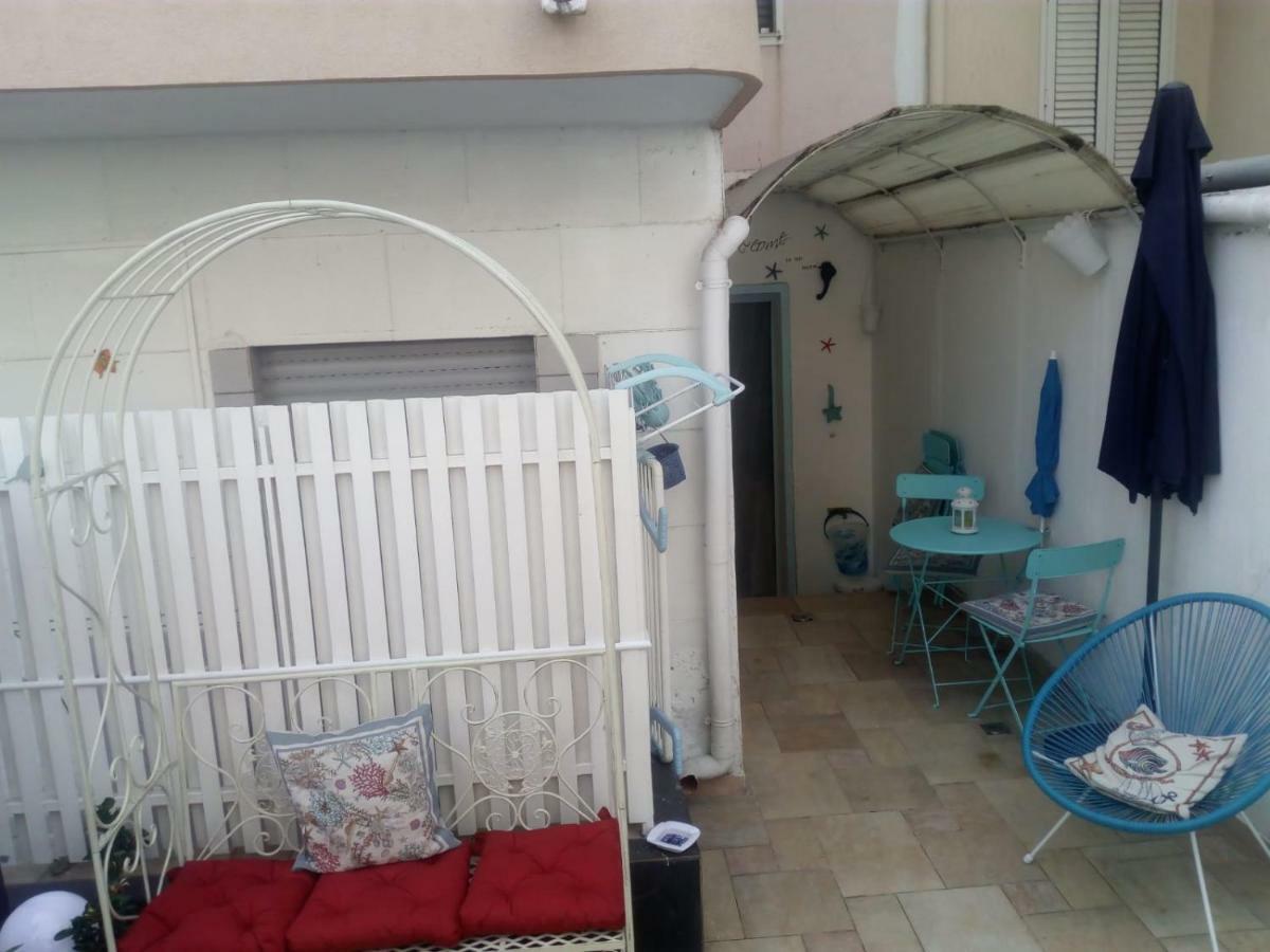 Blue Sea Apartment Aci Castello Exterior photo
